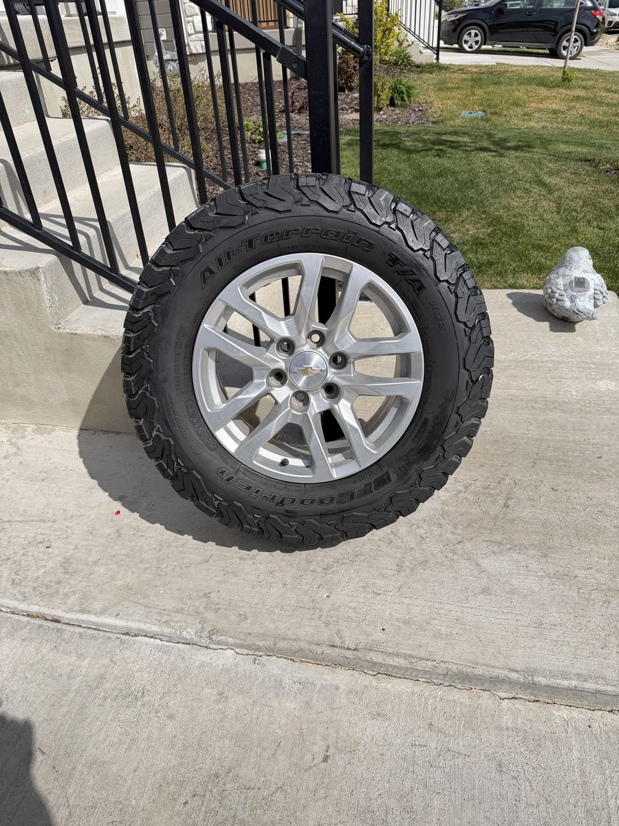 Chevy Silverado 1500 Rims and Tires 285/65R18 Bfg