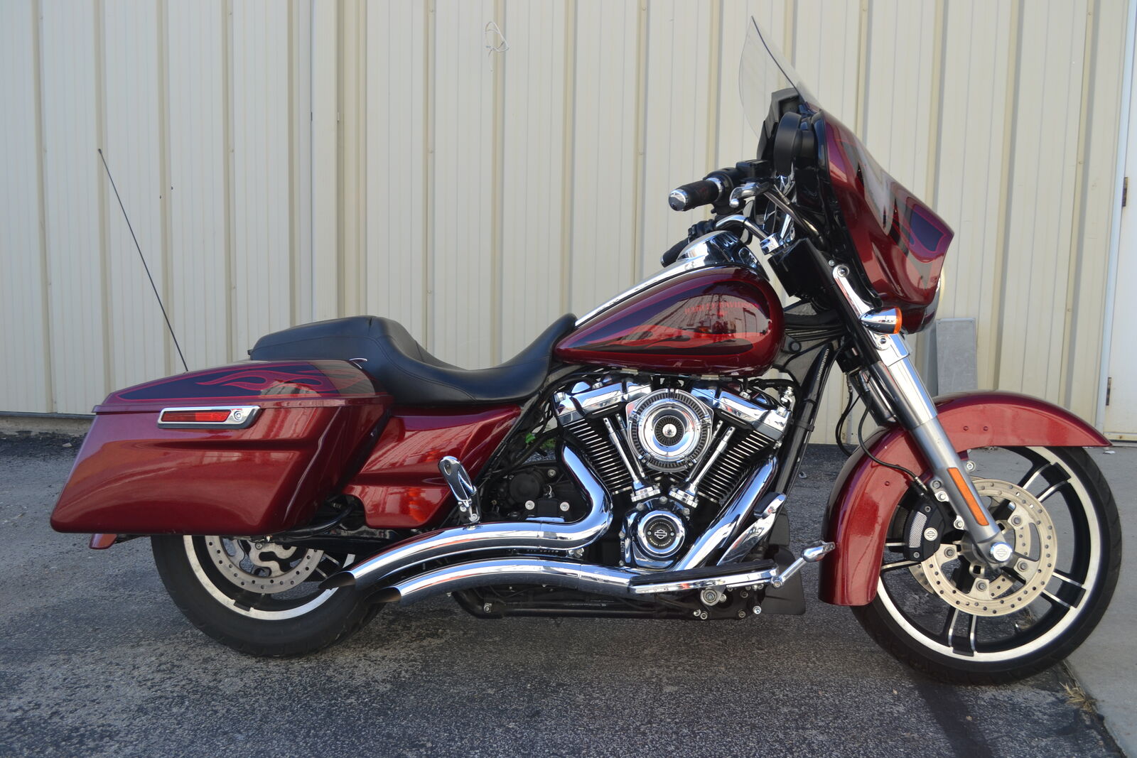 2017 Harley Davidson Street Glide Special 107 - FLHXS