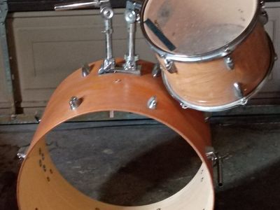 Acclaim Wooden Drum Shell tom and a 22 inch bass drum.