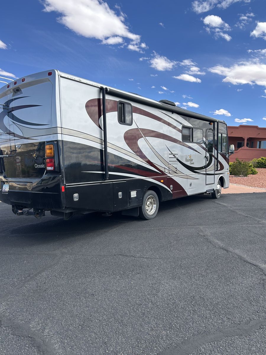 2011 Fleetwood bounder classic