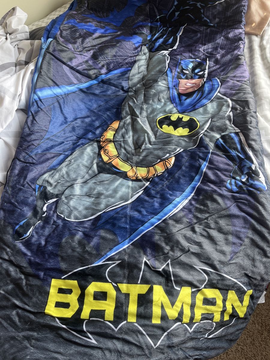 Batman Kids Sleeping Bag - Blue/Grey/Yellow DC Comics Superhero Design - Great for Sleepovers & Camping