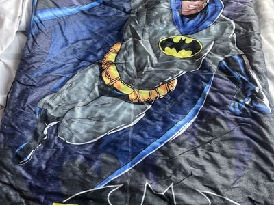 Batman Kids Sleeping Bag - Blue/Grey/Yellow DC Comics Superhero Design - Great for Sleepovers & Camping