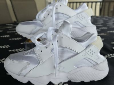 Nike Huarache DH4439-102 White Athletic Sneakers Women's US 8