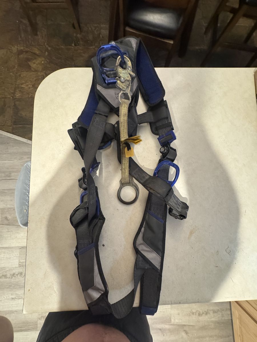 3M DBI-SALA ExoFit Harness (XL) + Lanyard
