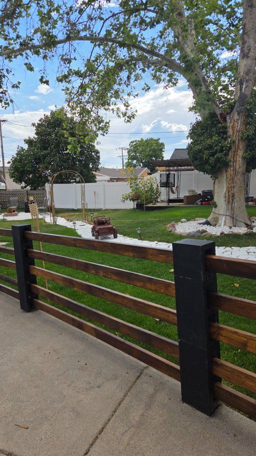 Concrete Cinder Blocks (22) - Sturdy Building Material for Outdoor Projects