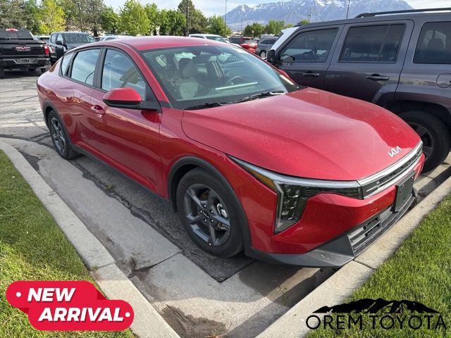 2025 Kia K4 LXS