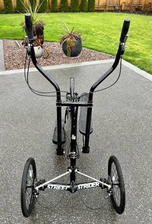 Street Strider 8s Outdoor/Indoor Elliptical Bike – Like New! Full-Body Workout Machine