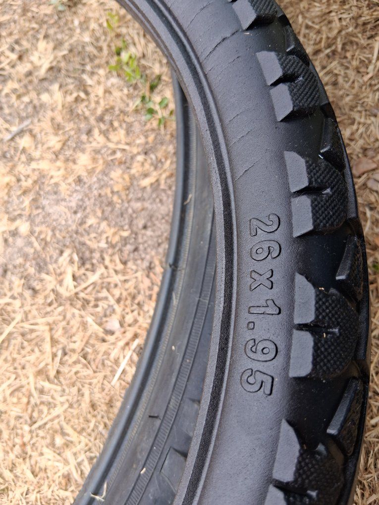 Black Mountain Bike Tire 26 x 1.95 Inch