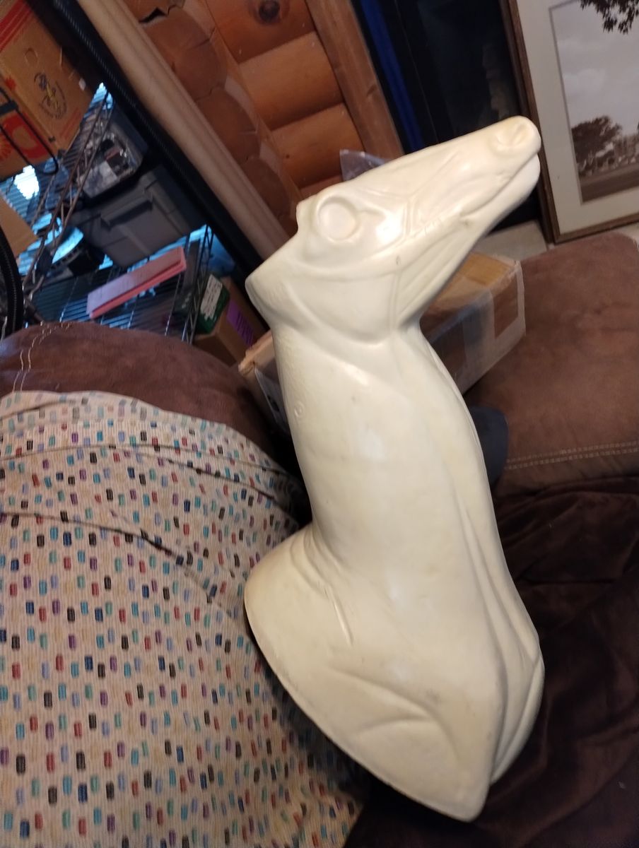 Main image 3