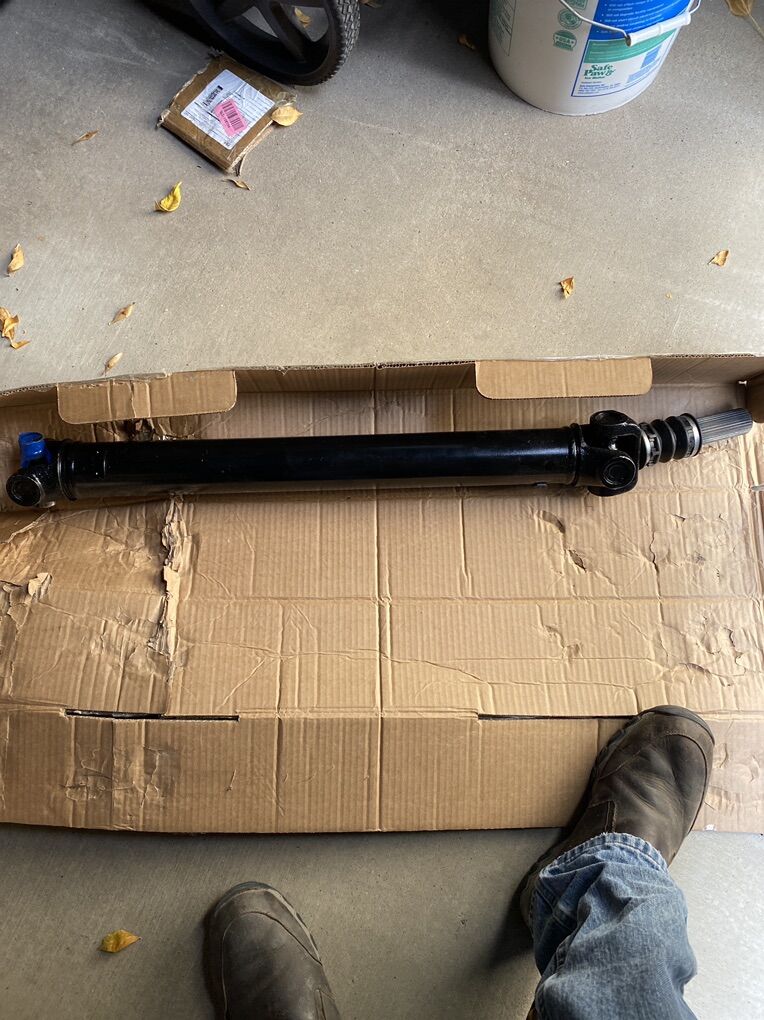 07-13 Chevy Sierra Escalade Driveshaft
