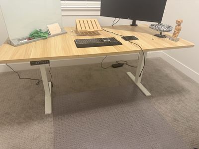 VIVO 71” x 36” Electric Standing Desk, Light Wood Top / White Frame