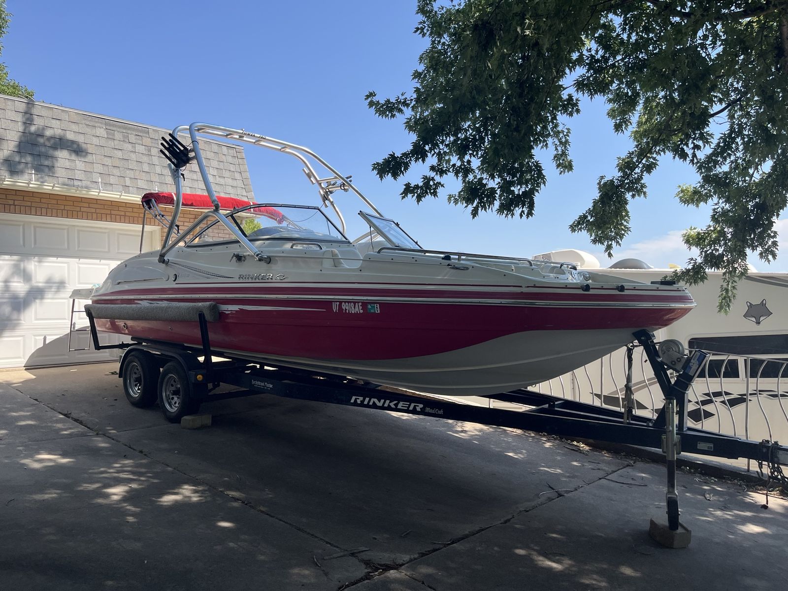 2007 Rinker 240 DB Deck Boat with Wakeboard Tower and Tandem Axle Trailer