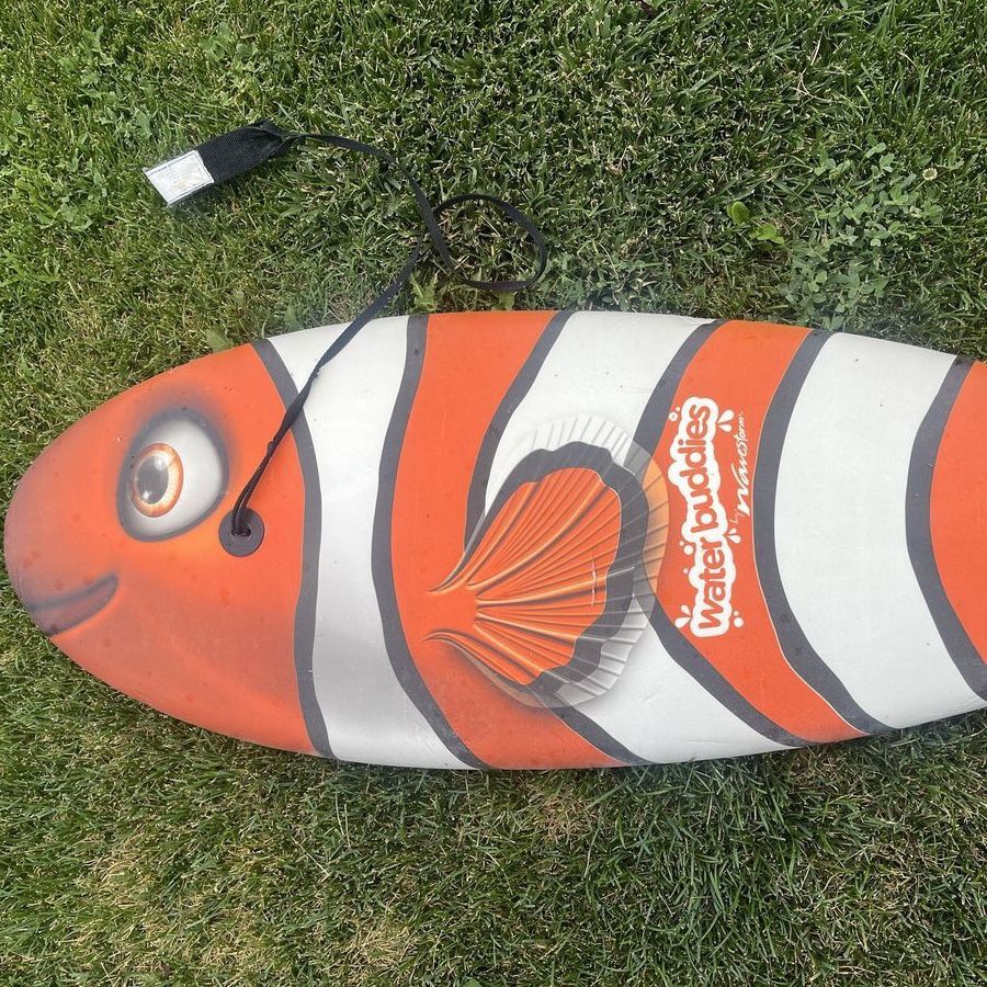 Water Buddies Wavestorm Clownfish Bodyboard Orange/White with Leash