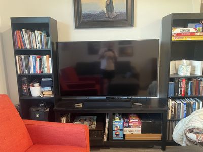 Samsung 60” 4K SUHD Smart TV – Premium JS8000 Series