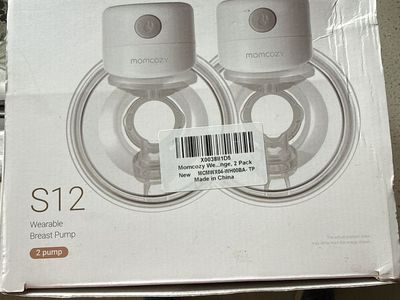 Momcozy S12 wearable breast pump