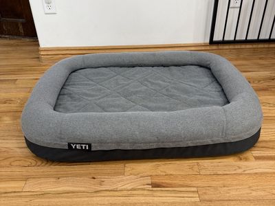 YETI Trailhead Large Dog Bed
