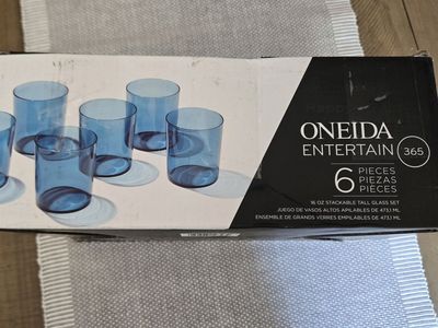 Oneida Blue Glasses Set