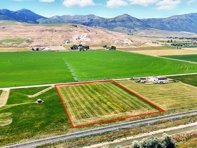 BUILD YOUR DREAM HOME ON 5 ACRES IN BEAUTIFUL CLIFTON, ID!