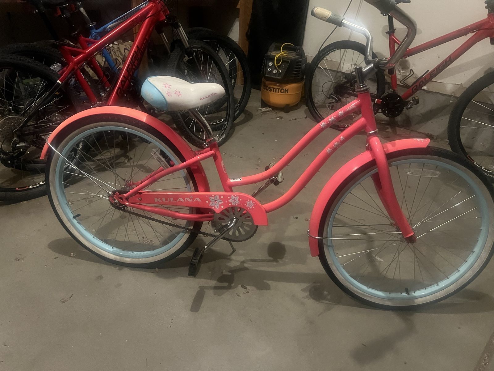 Kulana Coral Pink & Light Blue Cruiser Bike with Fenders and Flower Details