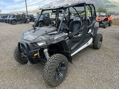 2018 Polaris® RZR® S4 900 EPS Black Pearl
