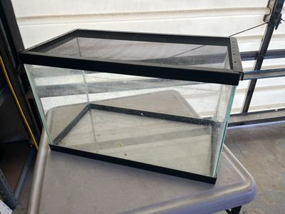 10 Gal. Fish Tank
