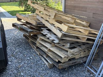 Free Wood Pallets