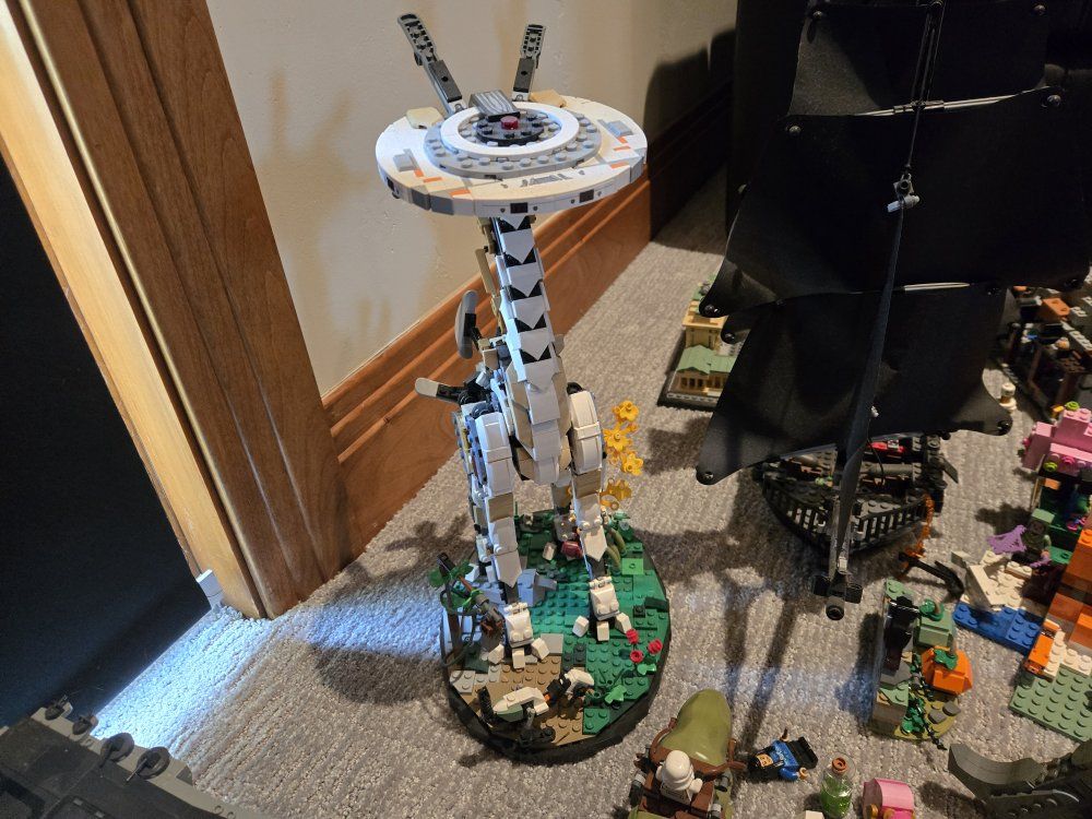 Main image 4