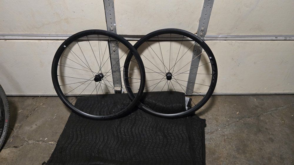 2023 Roval Alpinist CL II wheelset