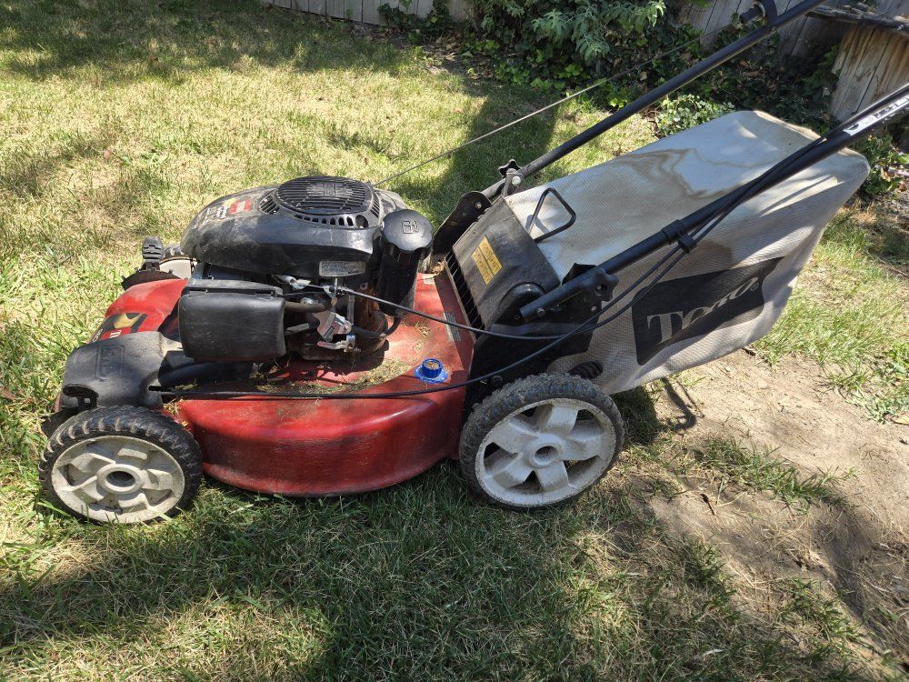 Toro 675 149cc Gas Powered Self-Propelled Walk-Behind Lawn Mower, Guaranteed to Start