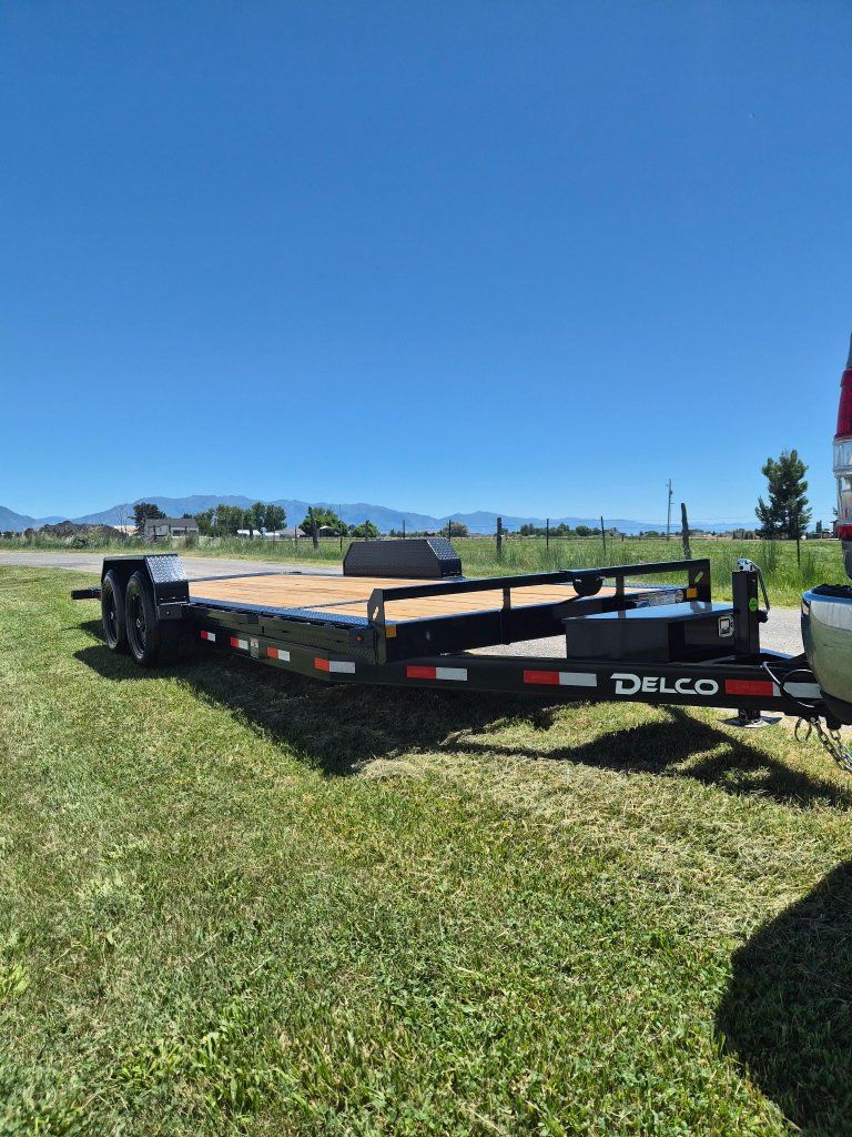 SALE*** 20' DELCO PREMIUM TILT DECK 14K
