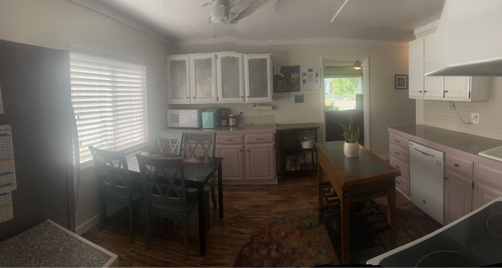 Main image 3