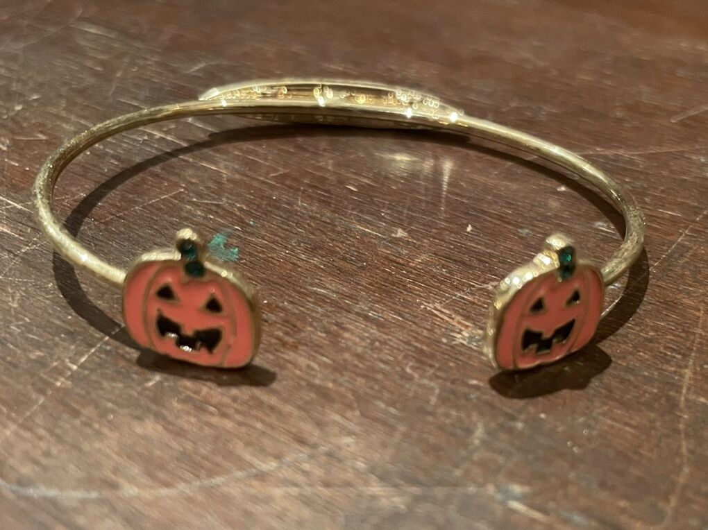 Jack-o-Lantern Trick-or-Treat Cuff Bracelet