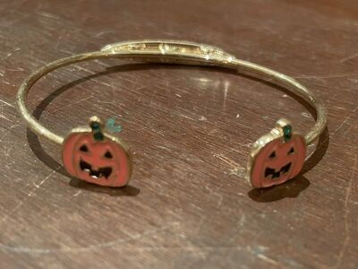 Jack-o-Lantern Trick-or-Treat Cuff Bracelet