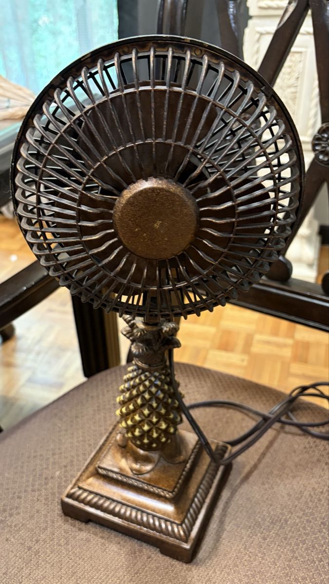 Vintage pineapple oscillating desk fan 3 speed