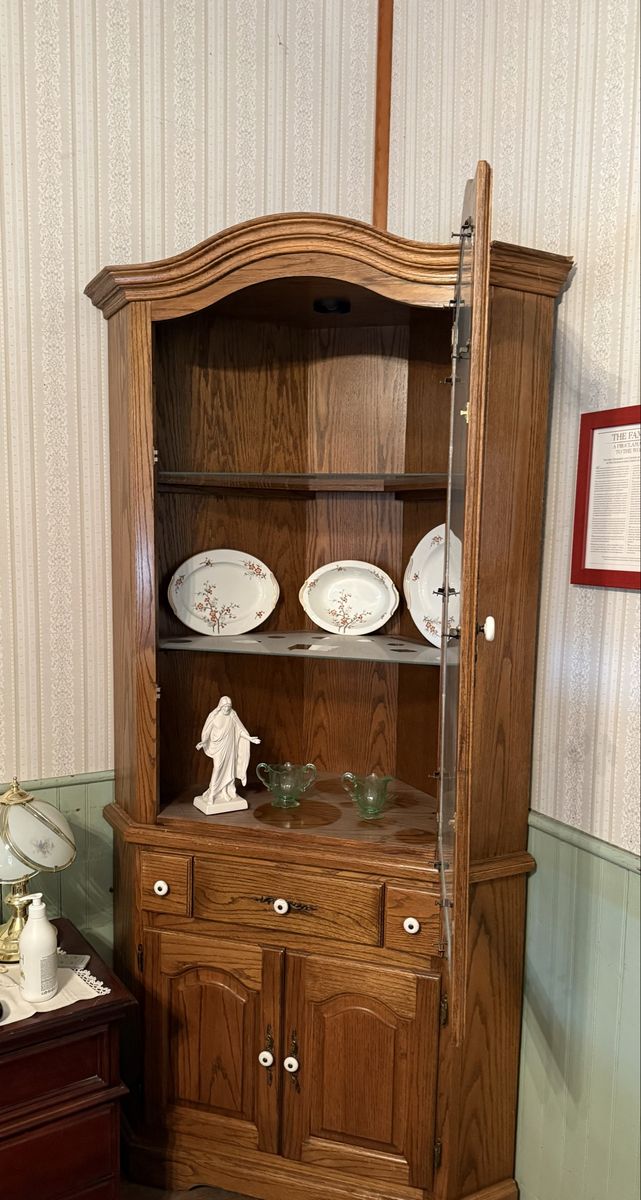 Main image 1