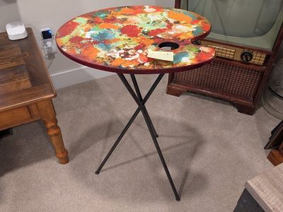 Corner/plant table