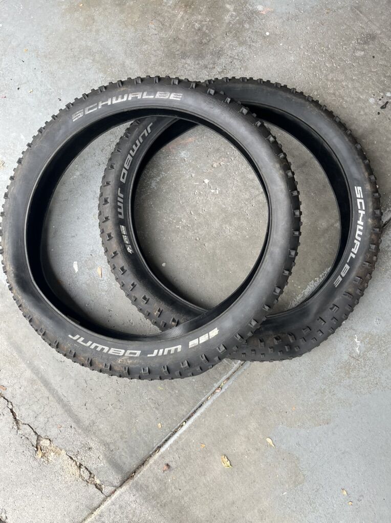 Pair of Schwalbe Jumbo Jim 26x4.0 Tires