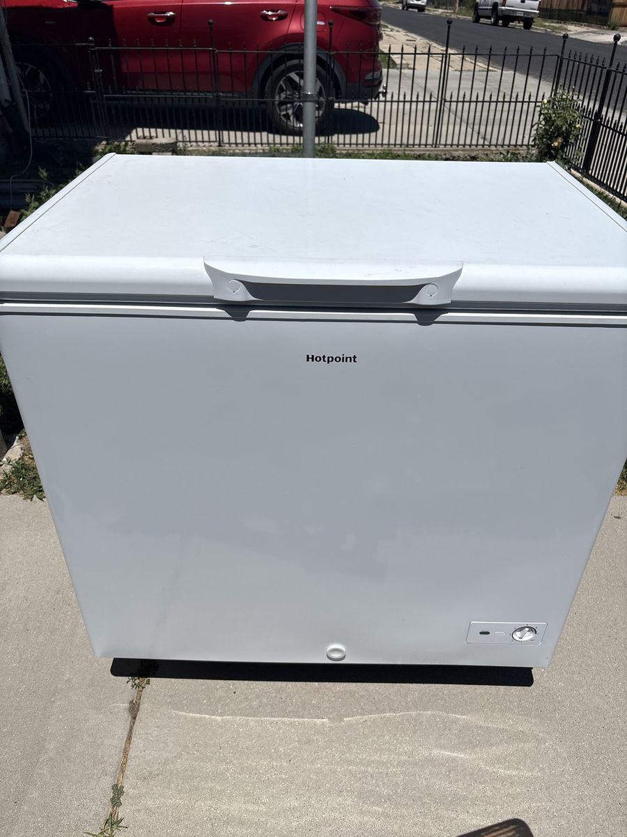 Chest freezer