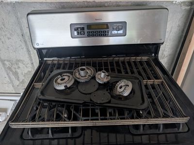 GE Spectra Gas Range Stove Oven Stainless Steel Black