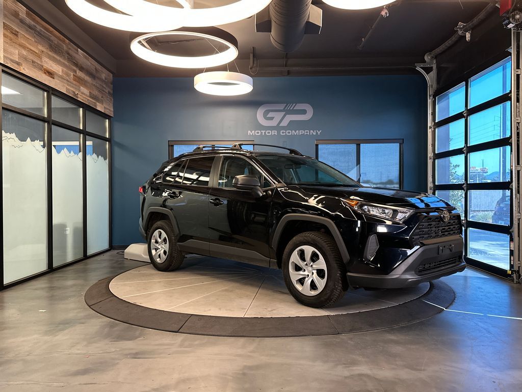 2019 Toyota RAV4 LE