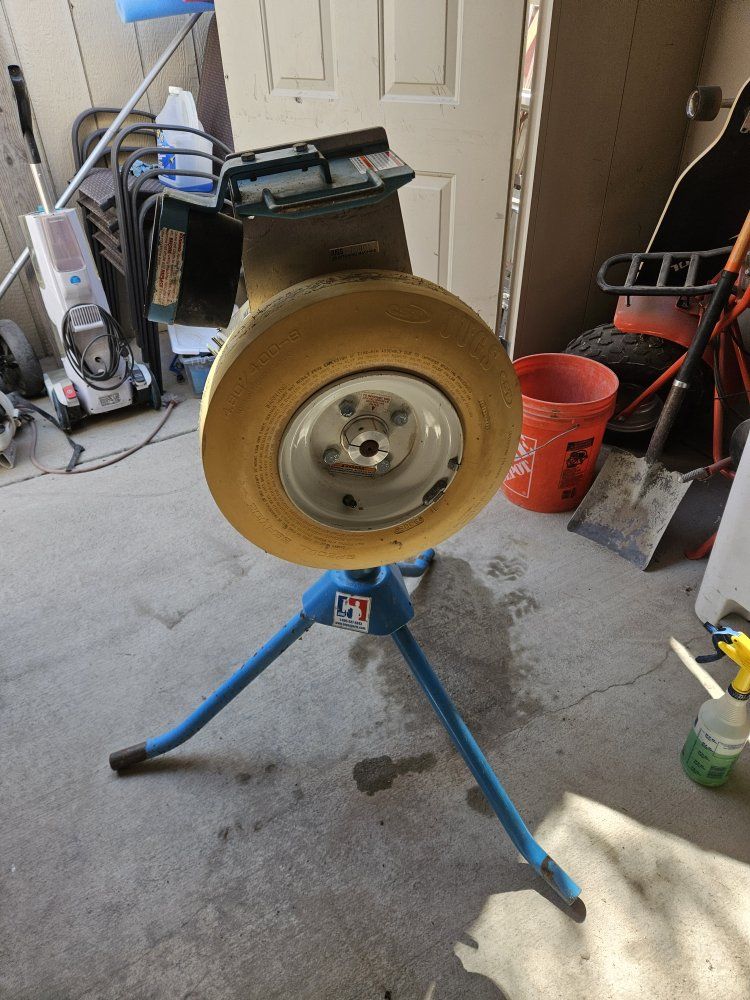 Jugs Jr softball pitching machine.