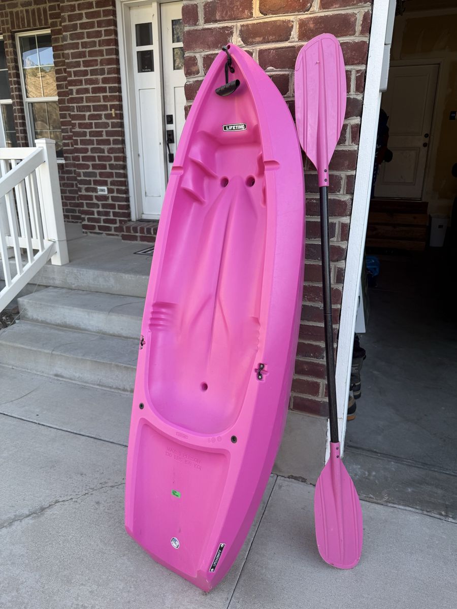 Lifetime Youth Kayak - Pink, with Paddle - Max 130 lbs Capacity