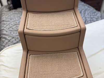 Pet Gear 3-Step Plastic Pet Stairs with Carpet Treads