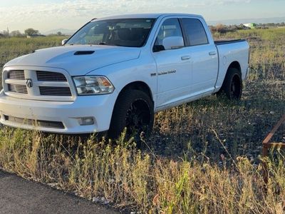 White Dodge Ram 1500