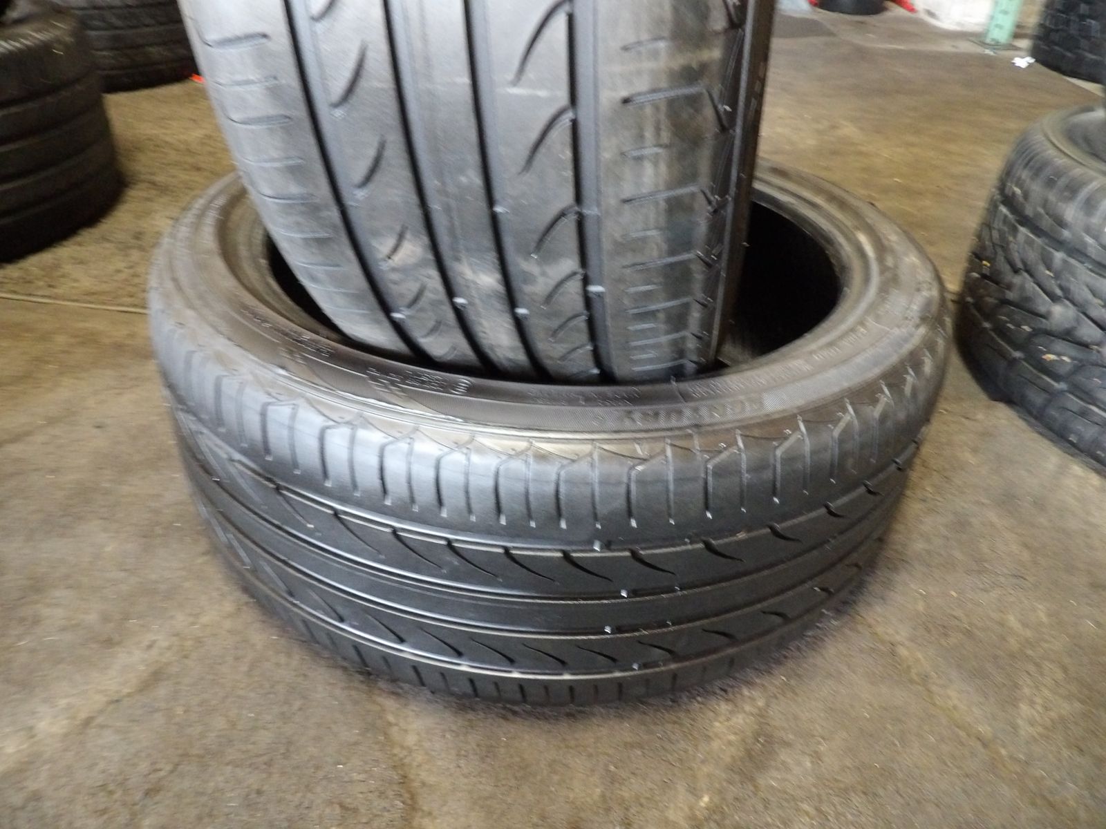 225/40R18 SENTURY UHP PAIR OF TWO USED TIRES 
