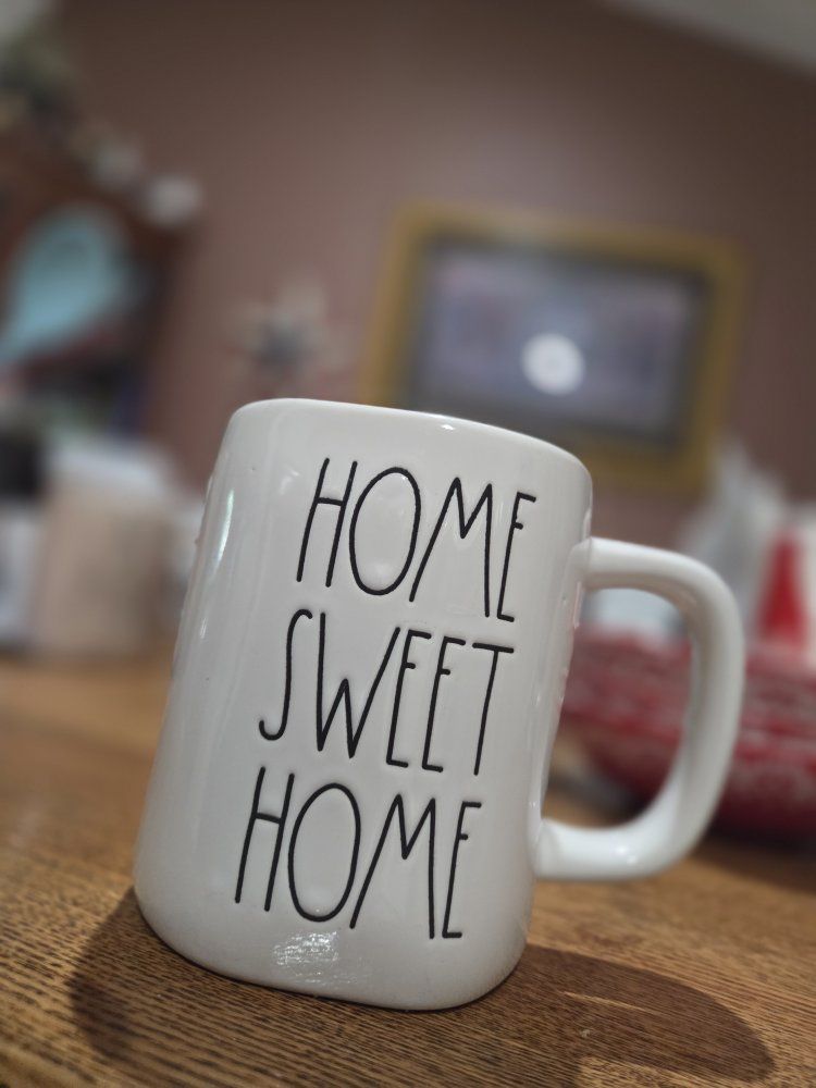 Home Sweet Home Mug - White Ceramic Coffee Cup with "Home Sweet Home" text and green leaf detail and  pink Be Mine