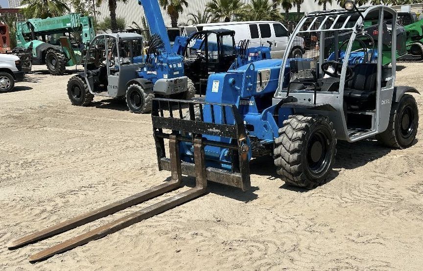 Used Telehandler Forklift 2015 Genie GTH-5519