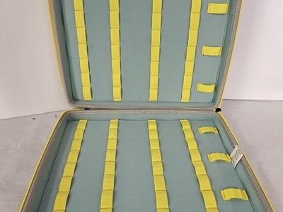 Hot wheels case