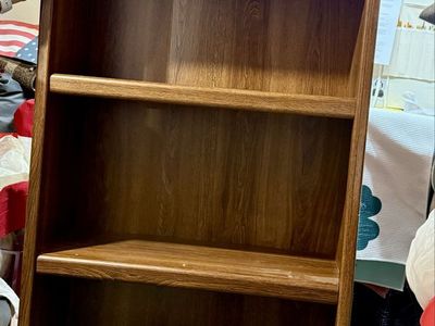 Tall Brown Wood Grain Bookcase with 5 Shelves - Versatile Storage Unit