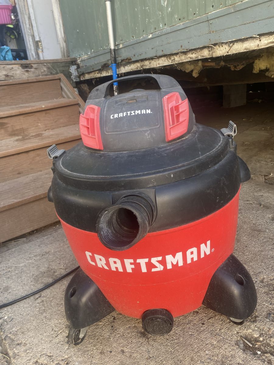 Craftsman 16 Gallon 5.0 Peak HP Wet/Dry Shop Vacuum